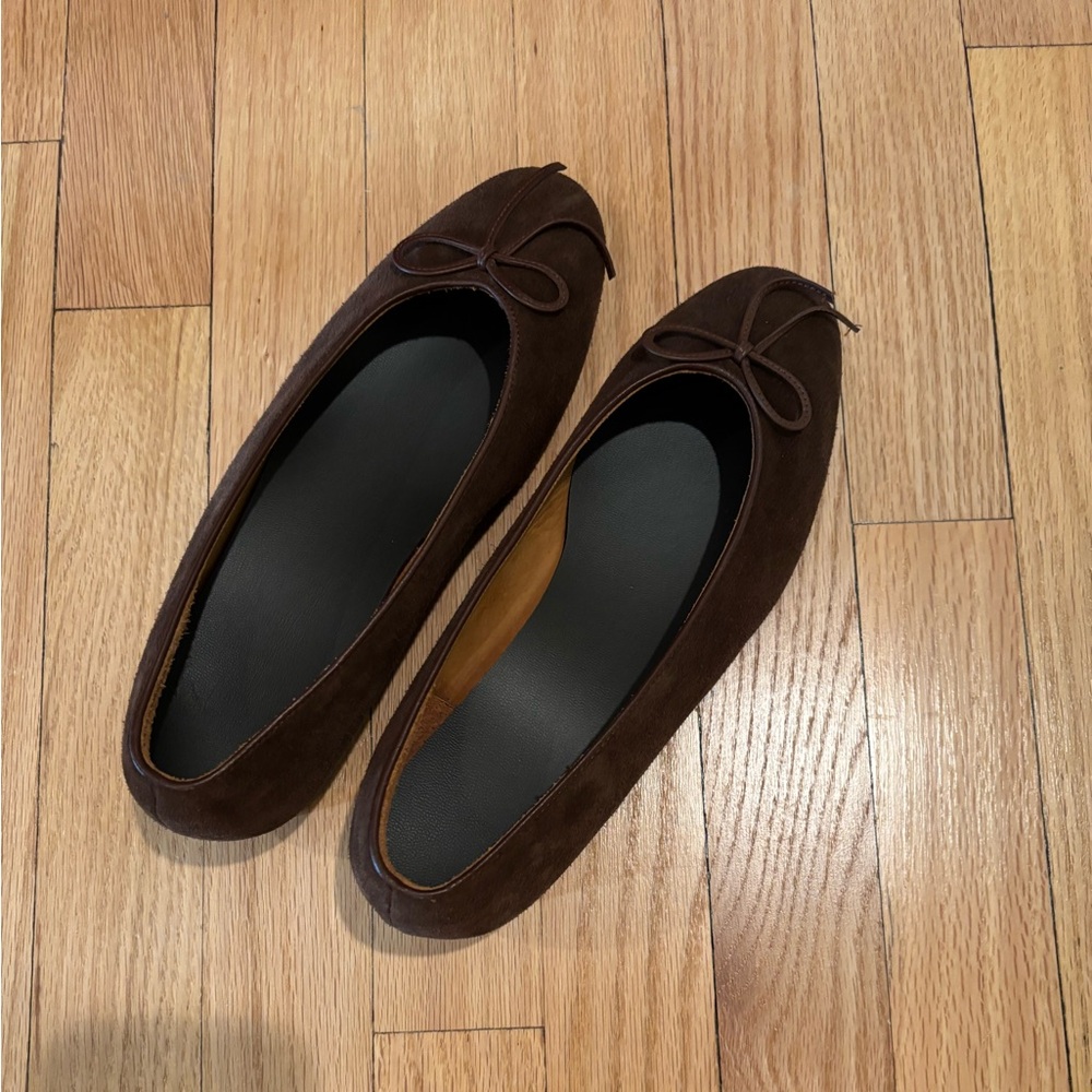 Beckett Simonon Mona Flats in Chocolate Suede NEW